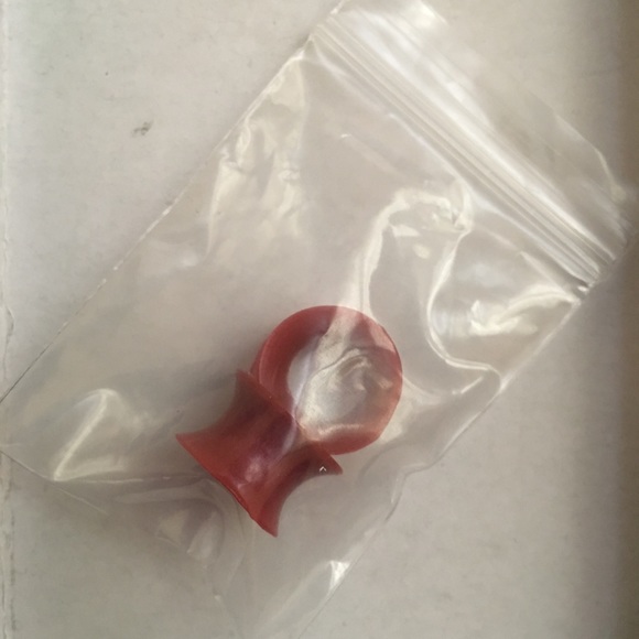 New 00G Silicone multicolor gauge Plugs (7) pairs. - Picture 8 of 8